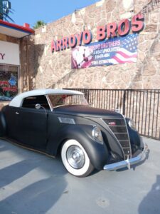 Lincoln Zephyr Top